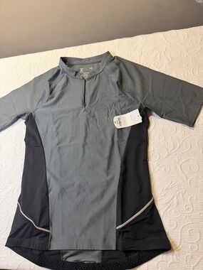Xersion Slate Gray Short-Sleeve Cycling Jersey NWT Reflective Quick Dry Medium